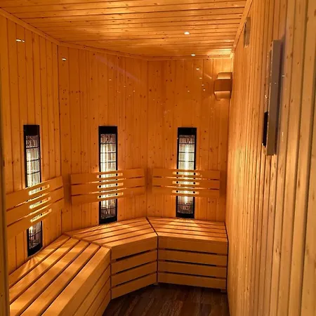 Baltic Comfort - Free Swimming Pool, Saunas & Fitness - Kasprowicza 20 Apartment