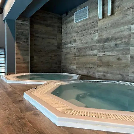 Baltic Comfort - Free Swimming Pool, Saunas & Fitness - Kasprowicza 20 Apartment